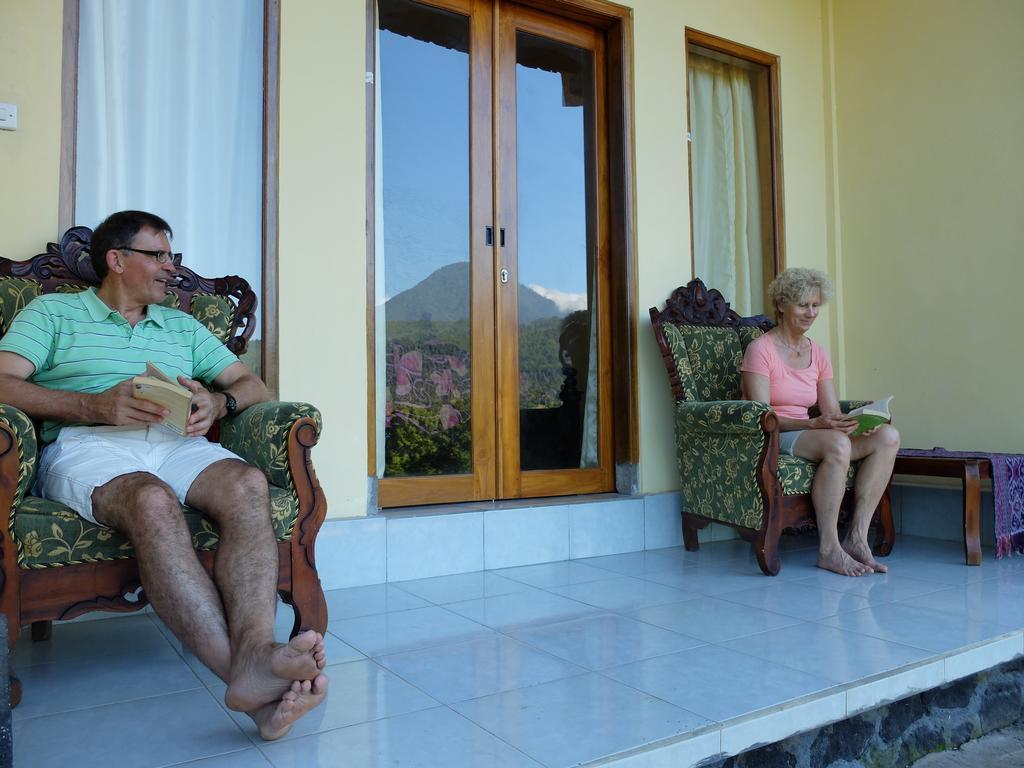 Edy Homestay Munduk Eksteriør bilde